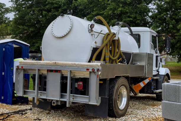 Portable Toilet Options We Offer in Willow Oak, FL